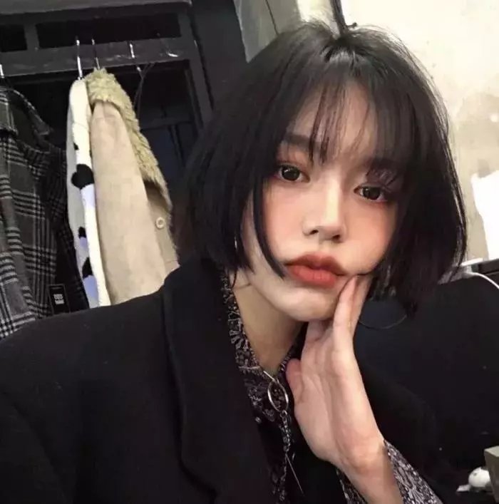 色情摄青鬼